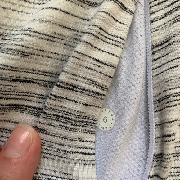 Lululemon Outrun the Elements Long Sleeve - Picture 9 of 14